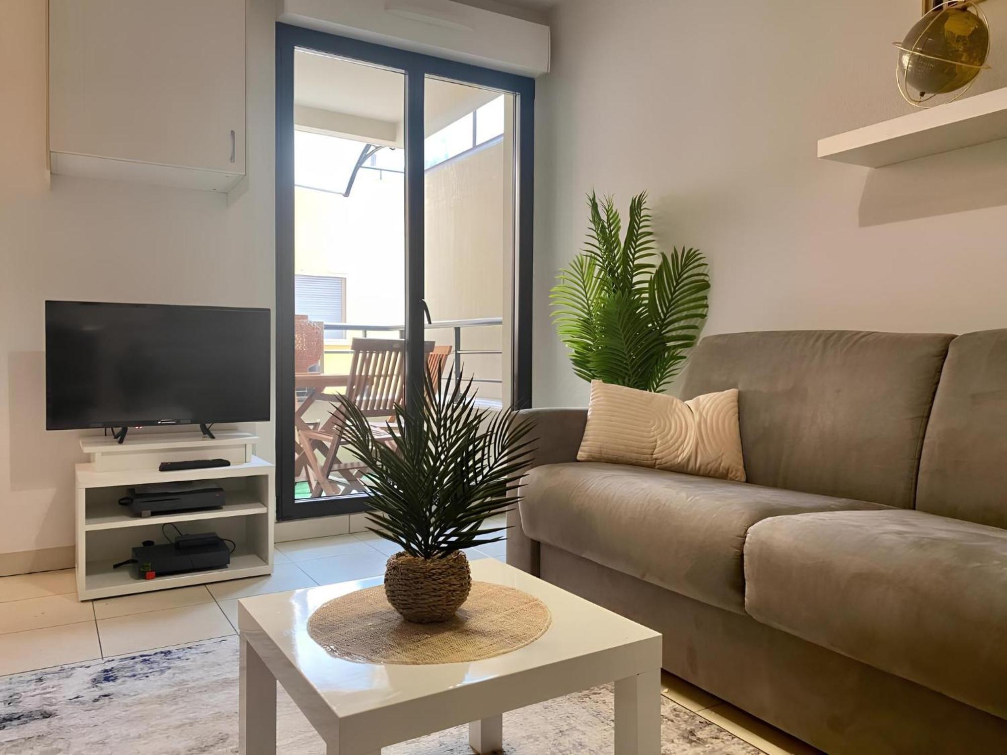 "L'Alhambra" Proche Gare Et Centre Apartment Menton Ngoại thất bức ảnh